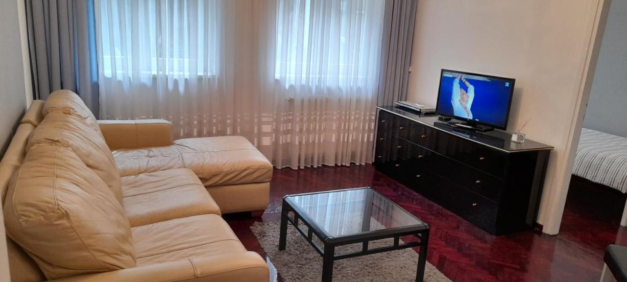 Apartment Dok Belgrado Buitenkant foto